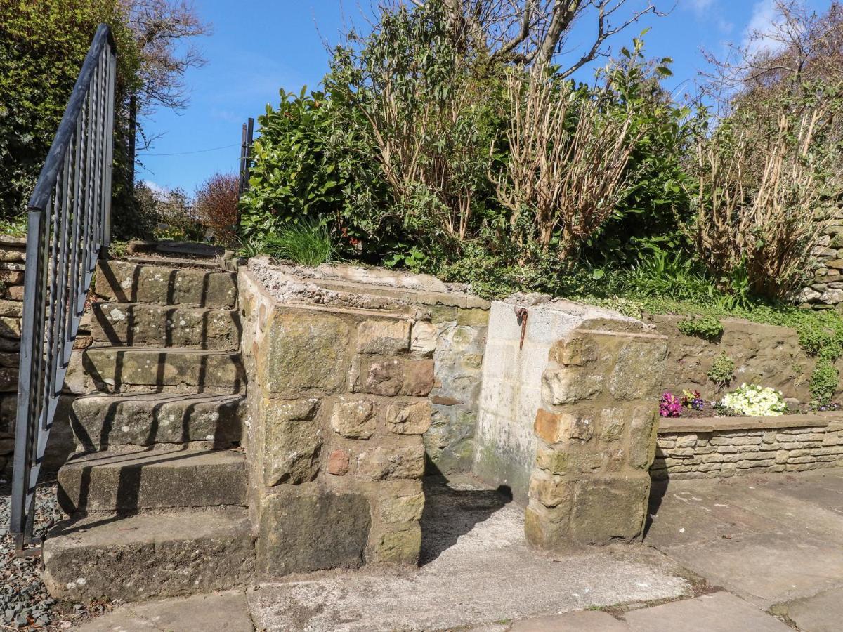 Beehive Cottage Bentham Exterior foto